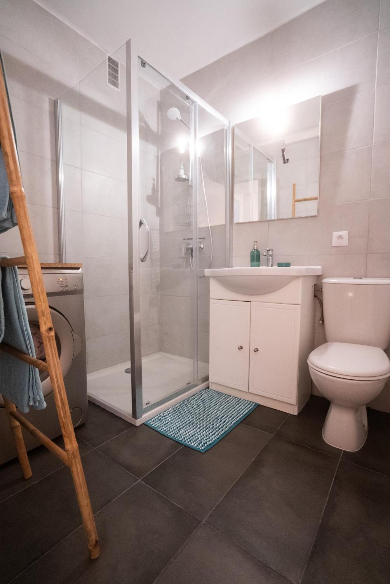 Location Studio Avec Loggia Apartment Антиб Екстериор снимка
